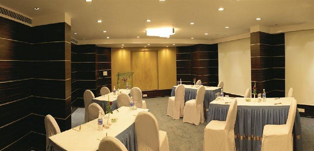 Royal Orchid Central Bangalore, Mg Road Zewnętrze zdjęcie