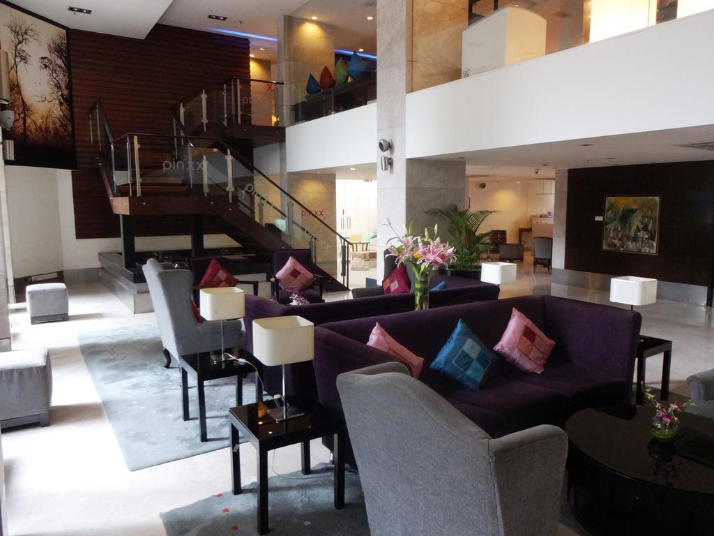 Royal Orchid Central Bangalore, Mg Road Zewnętrze zdjęcie