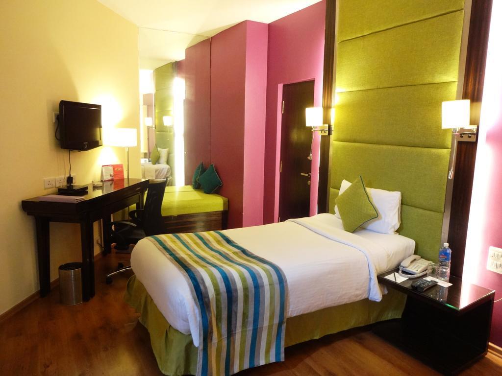 Royal Orchid Central Bangalore, Mg Road Pokój zdjęcie