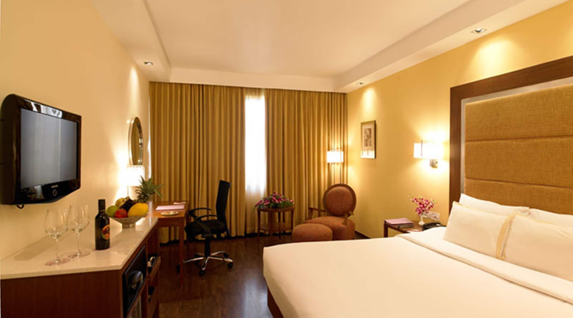 Royal Orchid Central Bangalore, Mg Road Zewnętrze zdjęcie