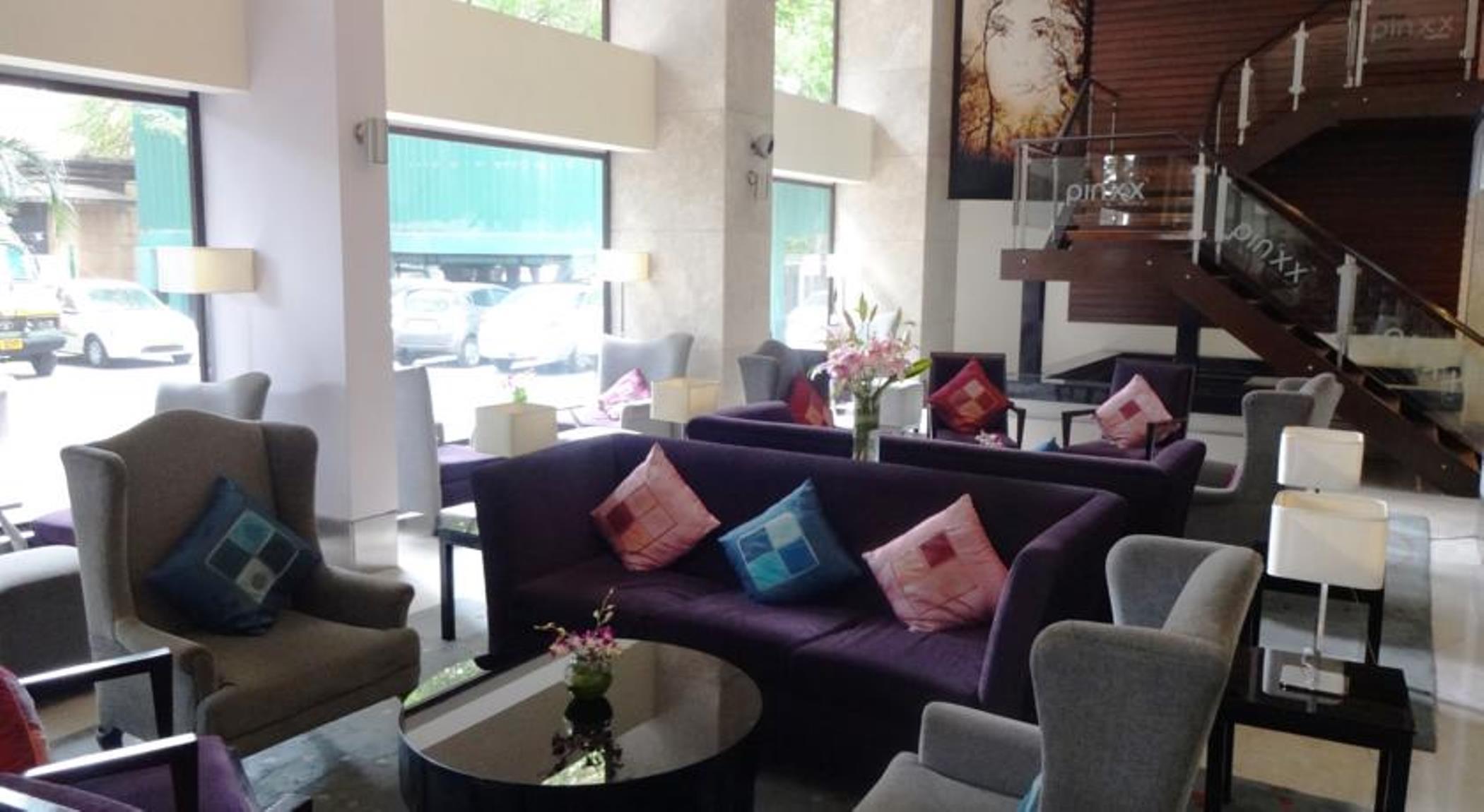 Royal Orchid Central Bangalore, Mg Road Zewnętrze zdjęcie