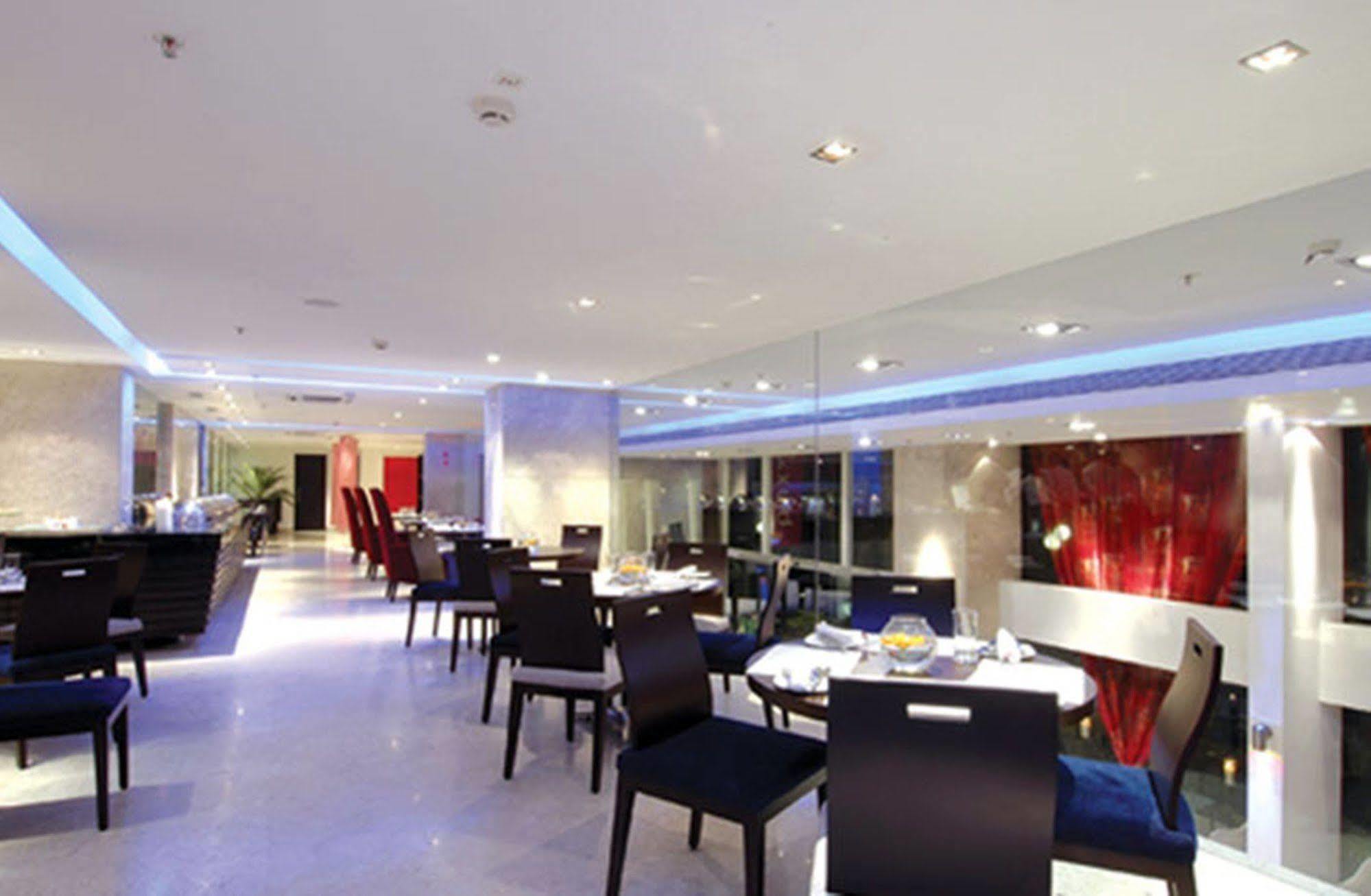 Royal Orchid Central Bangalore, Mg Road Zewnętrze zdjęcie