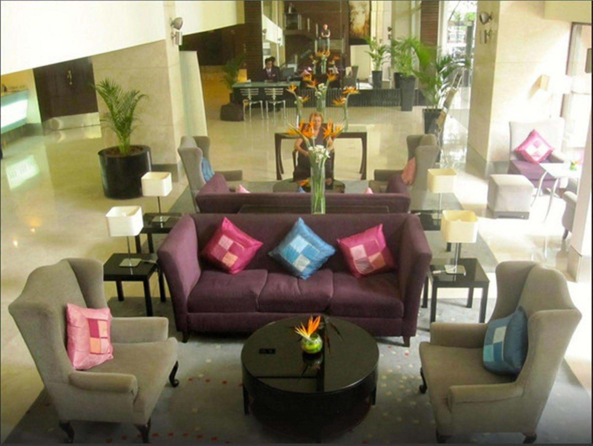 Royal Orchid Central Bangalore, Mg Road Zewnętrze zdjęcie