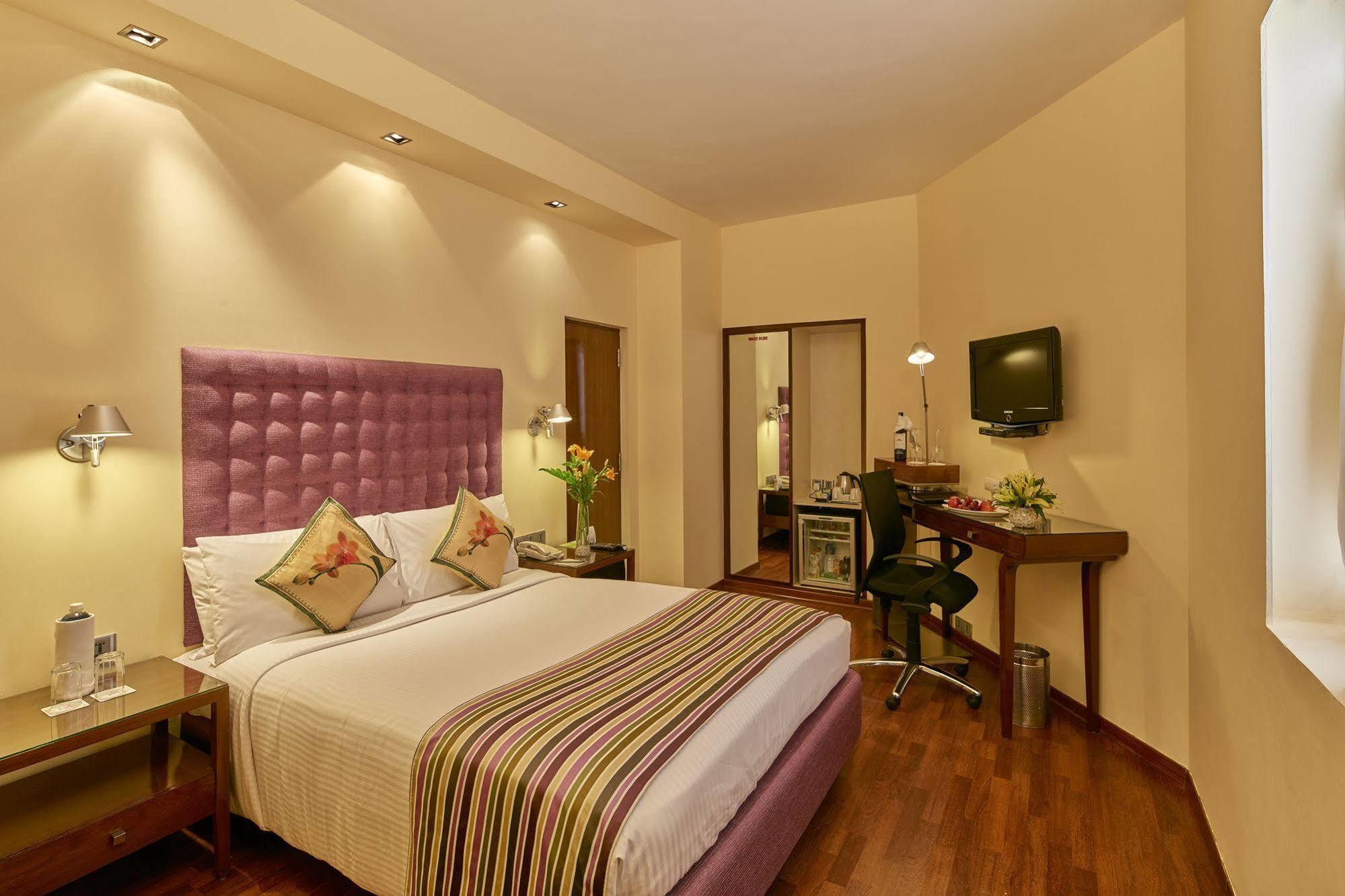 Royal Orchid Central Bangalore, Mg Road Zewnętrze zdjęcie